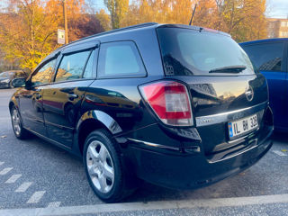 Opel Astra foto 4