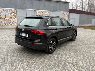 Volkswagen Tiguan foto 2