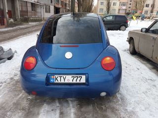 Volkswagen New Beetle foto 7