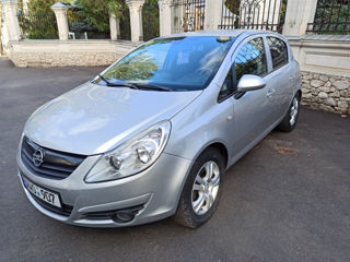 Opel Corsa foto 2