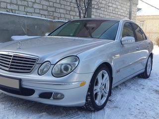 Mercedes E Class foto 5