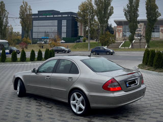 Mercedes E-Class foto 6