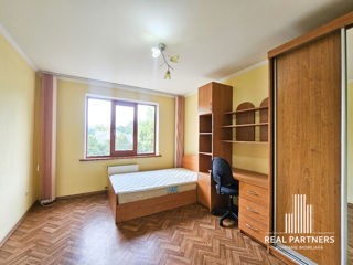 Apartament cu 3 camere, 80 m², Botanica, Chișinău foto 9