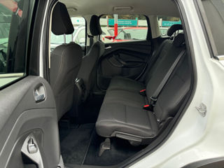 Ford Kuga foto 15