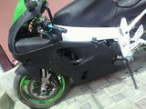 Kawasaki ZX-7R foto 4