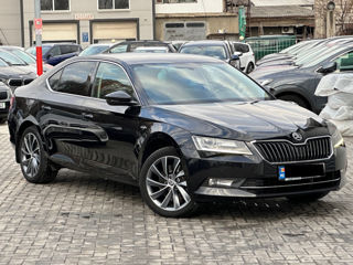 Skoda Superb foto 4