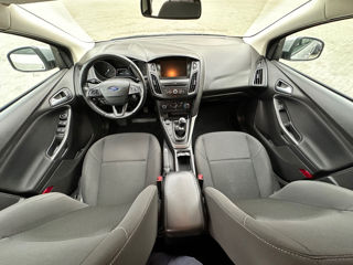 Ford Focus foto 9