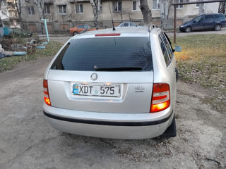 Skoda Fabia foto 3