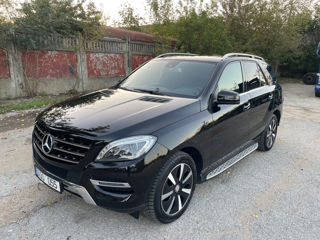 Mercedes M-Class foto 1