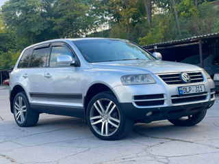 Volkswagen Touareg foto 3