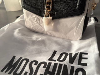 Love Moschino , geanta nouă si originala. foto 4