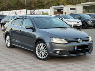 Volkswagen Jetta foto 5