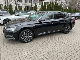 Skoda Superb foto 3