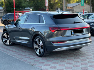 Audi e-tron foto 3