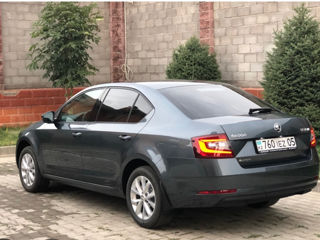 Skoda Octavia foto 2