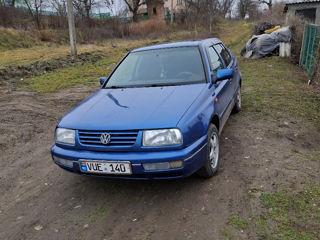 Volkswagen Vento foto 7