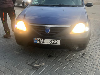 Dacia Logan foto 1