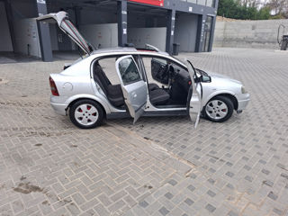 Opel Astra foto 5