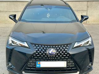 Lexus UX foto 2