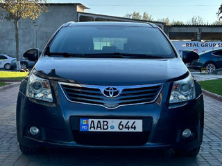 Toyota Avensis foto 5