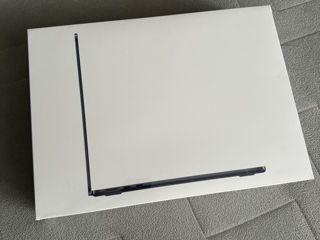 MacBook Air M2 256 GB Midnight Sigilat