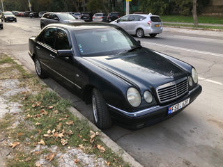 Mercedes E-Class foto 6