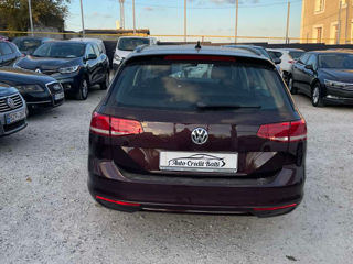 Volkswagen Passat foto 6