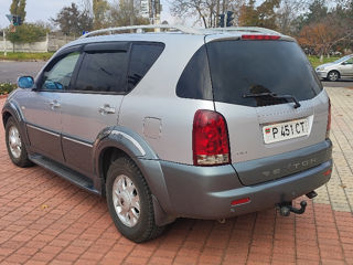 Ssangyong Rexton foto 3