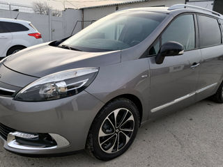 Renault Grand Scenic foto 2