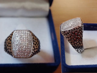 Мужские кольца из серебра 925 и природных камней