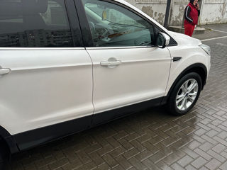 Ford Kuga foto 4