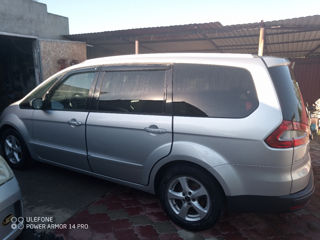 Ford Galaxy foto 4