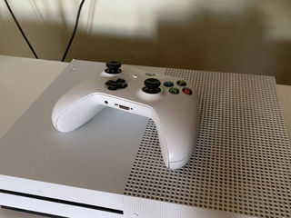 Продам Xbox one s foto 2