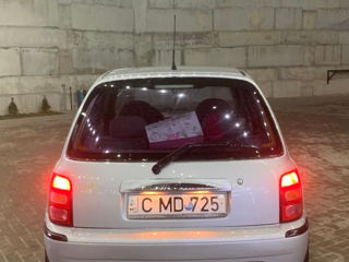 Nissan Micra foto 5