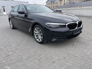 BMW 5 Series foto 2