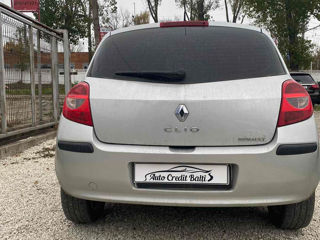 Renault Clio foto 5