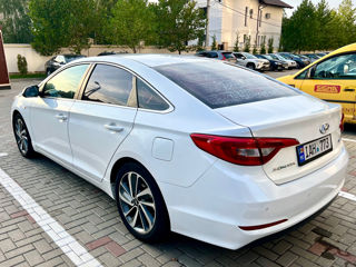 Hyundai Sonata foto 3