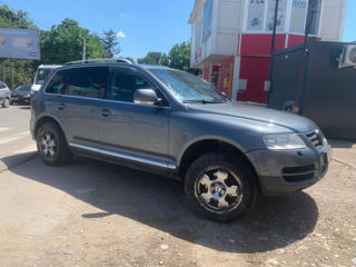 Volkswagen Touareg foto 3