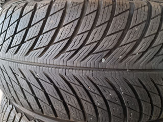 R17 235/60 Michelin