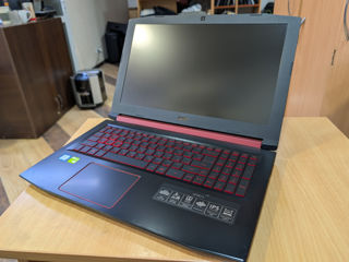 Acer Nitro 5 AN515-31 (Core i7 8Gen /15.6 /8 ГБ /256 GB SSD +1TB  /GeForce MX150)