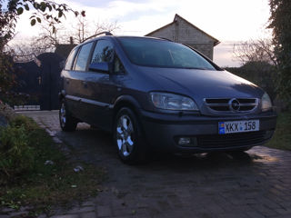 Opel Zafira foto 5