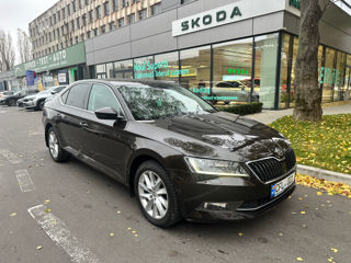 Skoda Superb foto 4