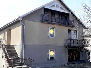 Spre vînzare o casă cu două nivele și mansardă pe 8,68 ari în Ialoveni str.Grădinilor. 45 000 euro. foto 14