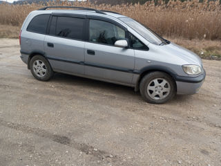 Opel Zafira foto 3