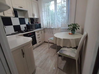 Apartament cu 2 camere, 47 m², Botanica, Chișinău foto 5