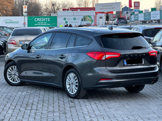 Ford Focus foto 5