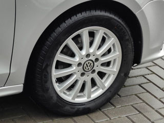 Volkswagen Jetta foto 18