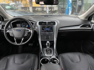 Ford Fusion foto 12