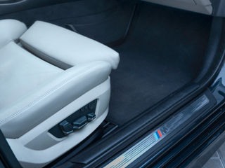 BMW 5 Series foto 15