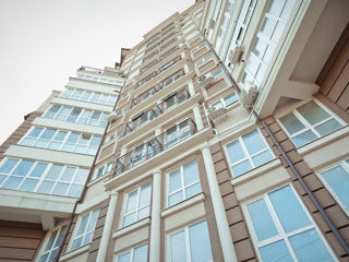 Apartament cu 2 camere, 62 m², Centru, Chișinău foto 1